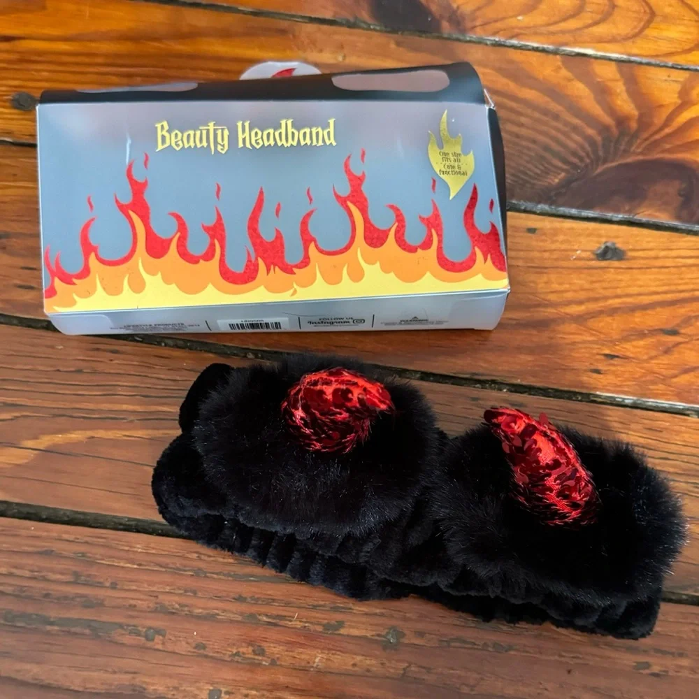 Lifestyle Products Devil Horns One Size Fits AIl Black Red MakeUp Headband NWT